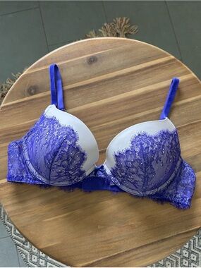 Victoria secret Lace Overlay Push-Up Bra in Violet and White